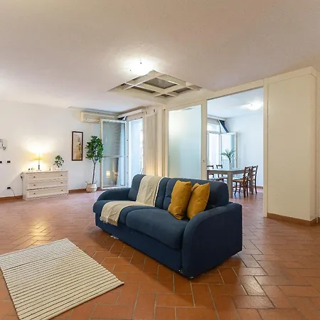 Michelangelo In Apartamento *